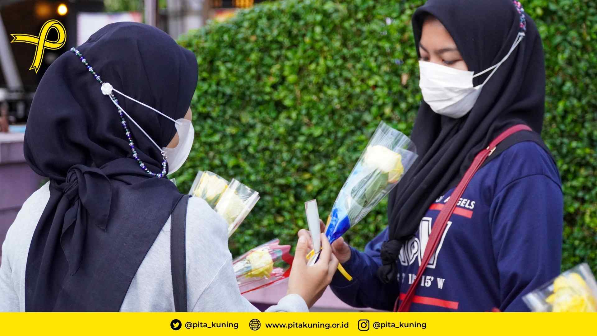 Pita-Kuning-Medan-Berbagi-Bunga