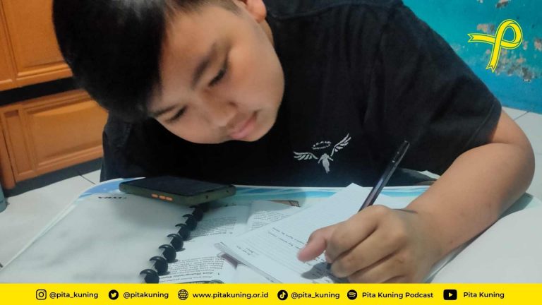 Bantuan Pendidikan Anak Kanker Pita Kuning