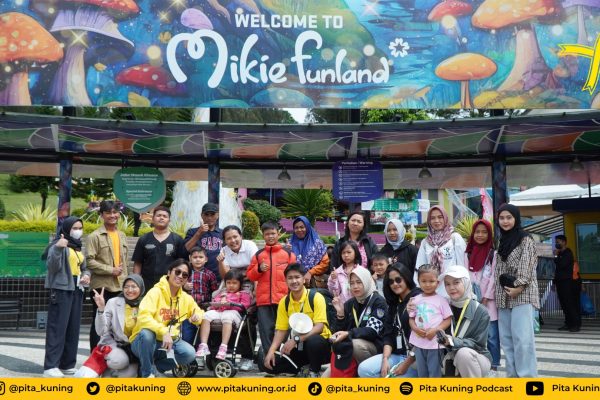 foto bersama piknik edukatif medan