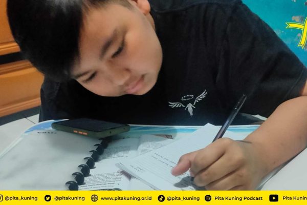 Bantuan Pendidikan Anak Kanker Pita Kuning