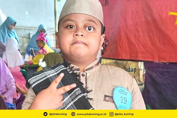 Anak-Pita-Kuning-Rio