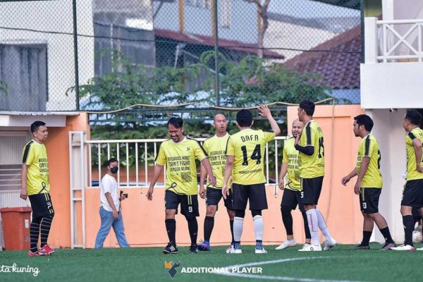 Pandji Pragiwaksono Bermain dalam Sport For Hope Pita Kuning