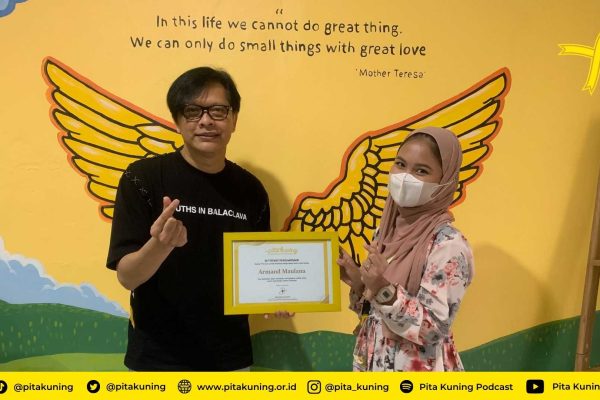 Penyerahan Lelang NFT untuk Pita Kuning