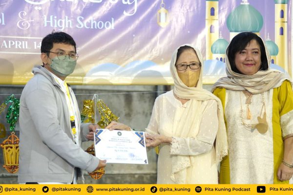 Sekolah Cita Buana X Pita Kuning